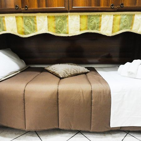 La Casa Di Nancy Next Plebiscito Apartman Nápoly Kültér fotó