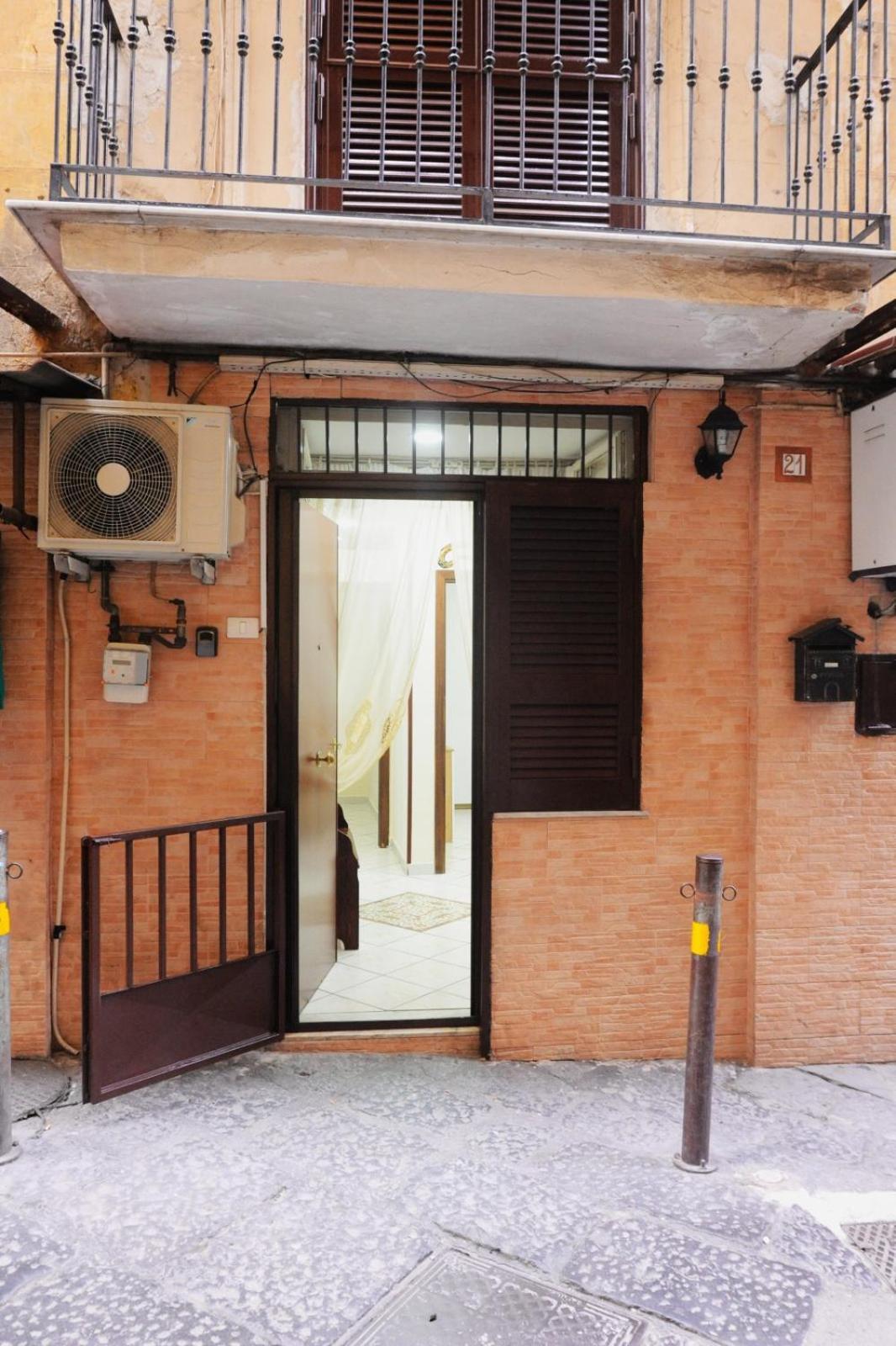 La Casa Di Nancy Next Plebiscito Apartman Nápoly Kültér fotó